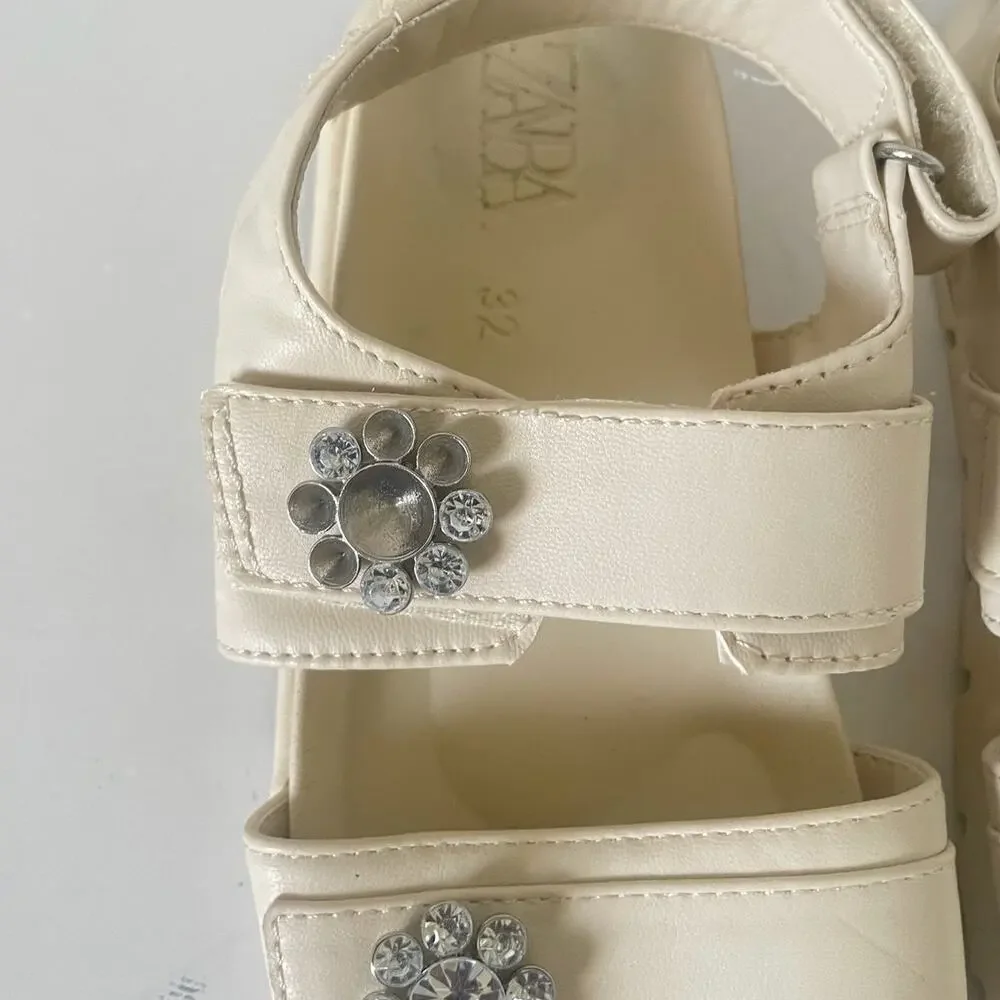 Zara Kids Cream Bejeweled Double Strap Velcro Slip On Sandals • Size 1 🗣